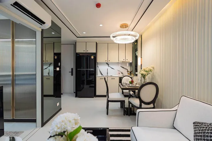 1 Bedroom Condo for sale at Embassy Life