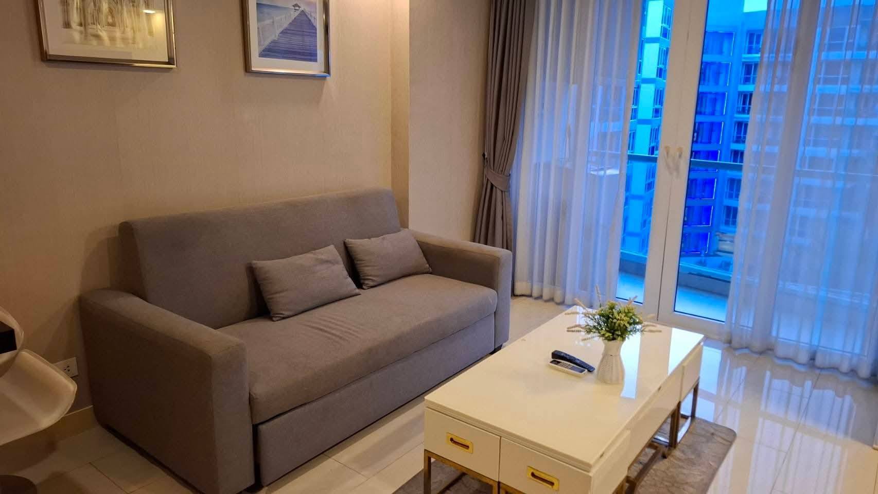 1 Bedroom Condo for rent at Grand Avenue