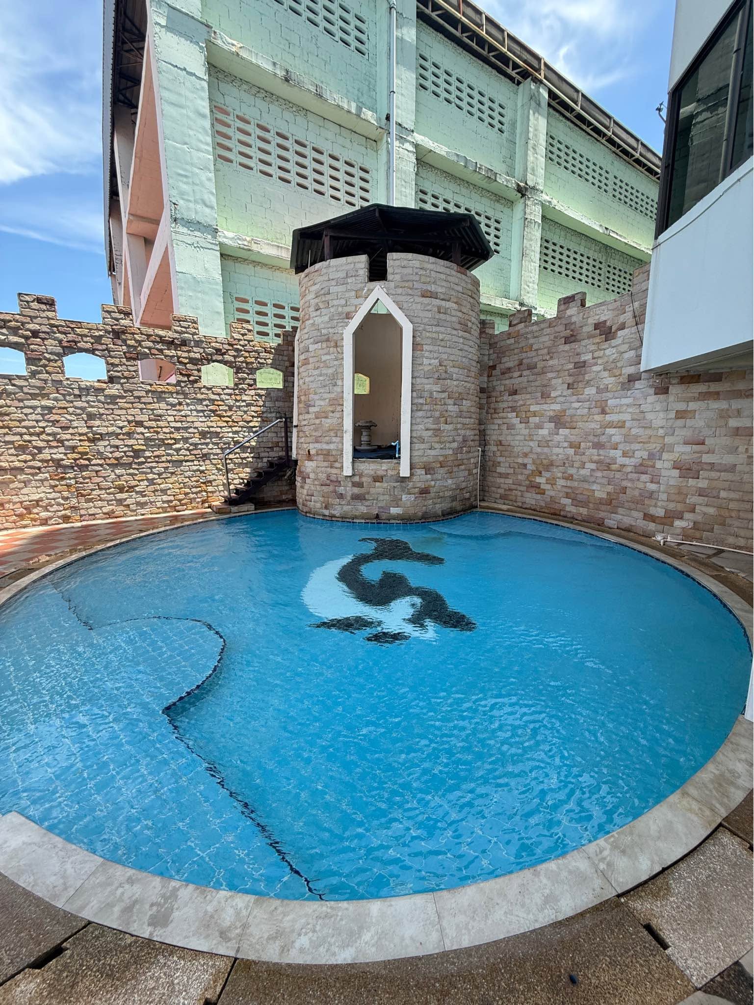 1 Bedroom Apartment for rent at Center Condotel