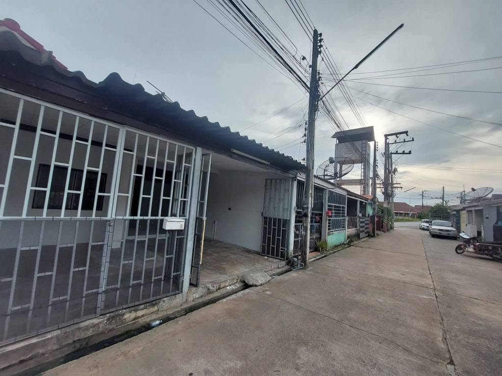 2 Bedroom House for rent in Pong
