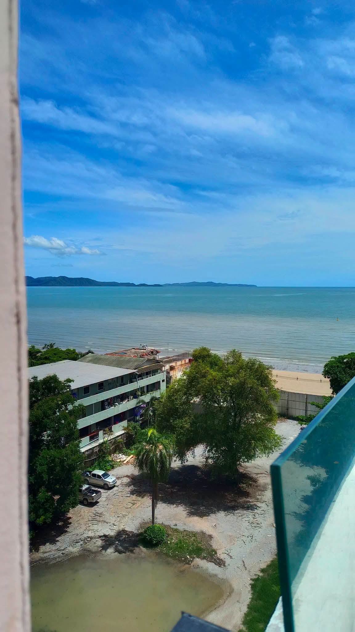 1 Bedroom Condo for rent at Neoseaview