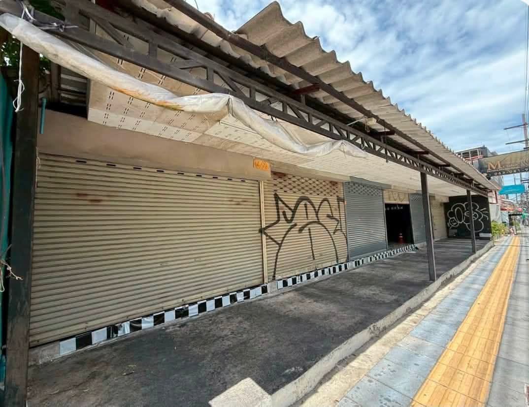 Commercial for rent in Thepprasit