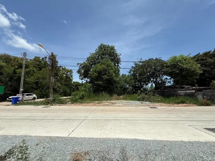 Land for sale in Na Jomtien