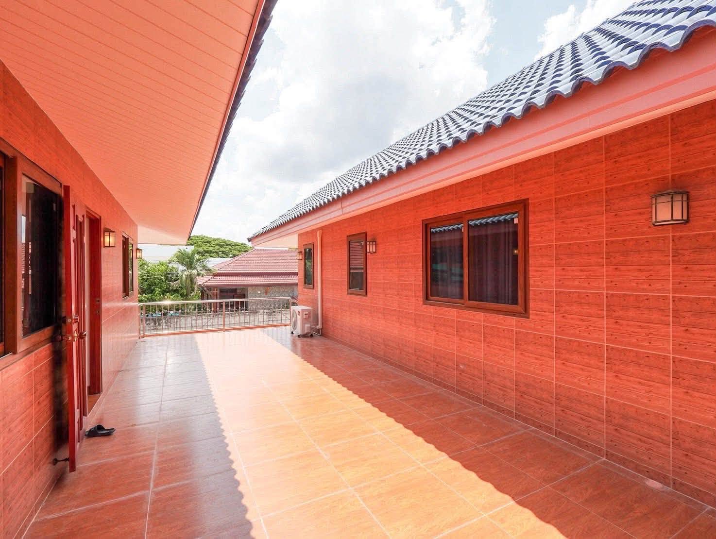 3 Bedroom House for sale in Huai Yai