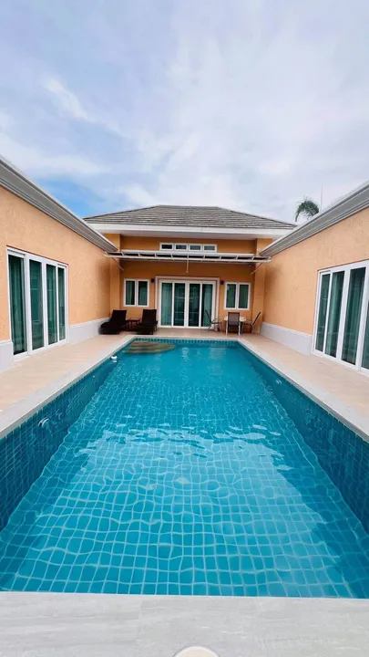 Photo from a listing at Siam Royal View