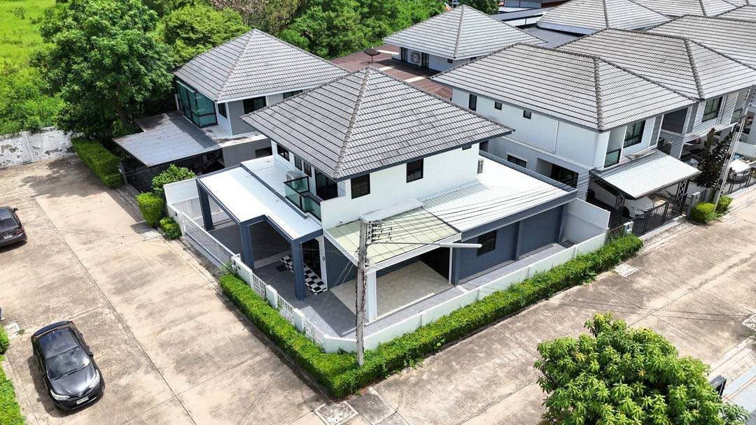 3 Bedroom House for sale at Manee Rin Private