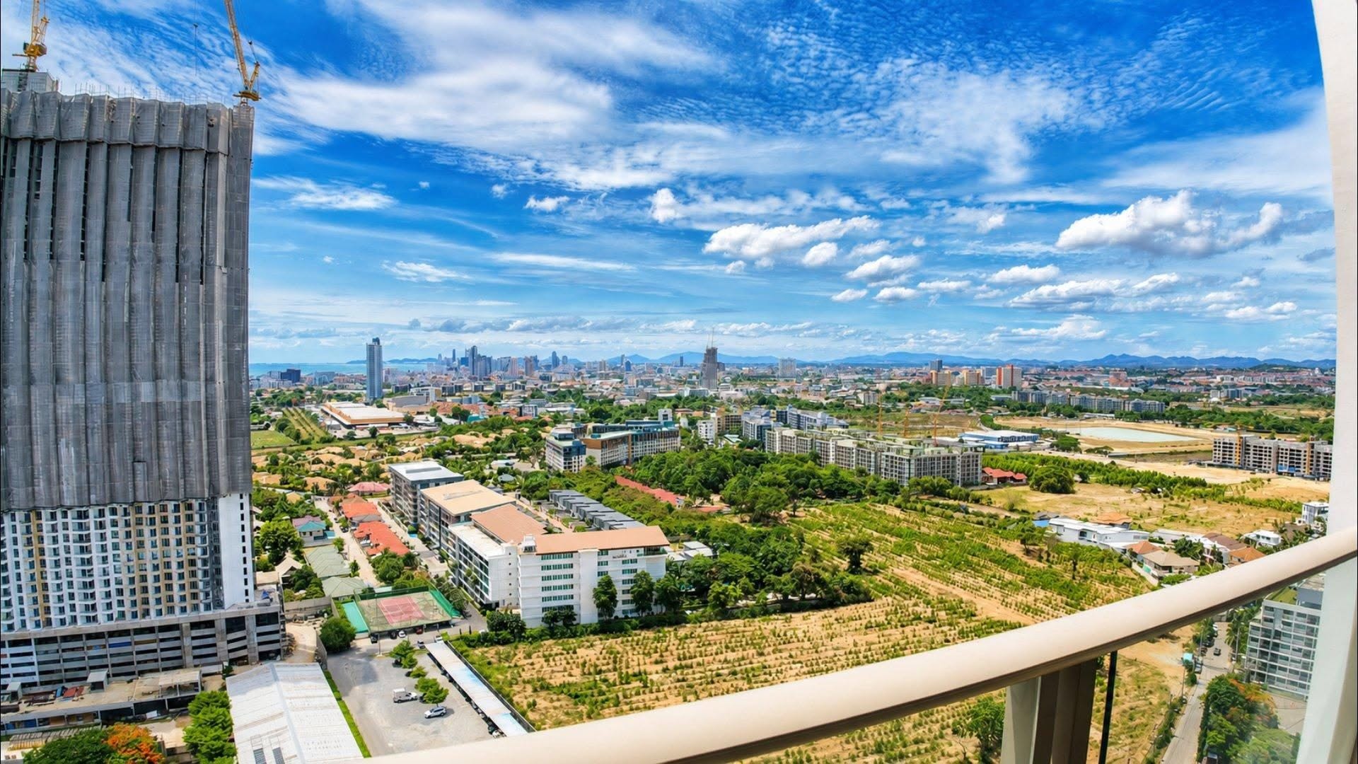 1 Bedroom Condo for rent at The Riviera Ocean Drive