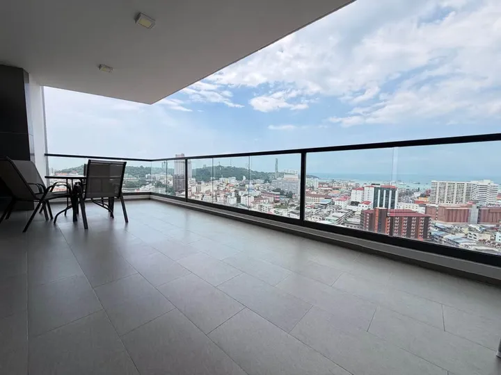 2 Bedroom Condo for rent at Arcadia Millennium Tower