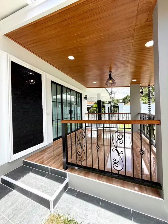 3 Bedroom House for sale in Rong Po
