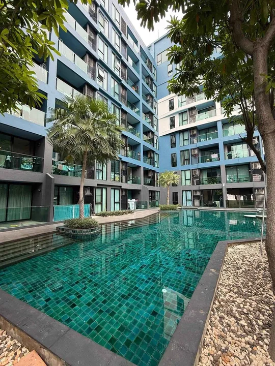 Photo from a listing at Acqua