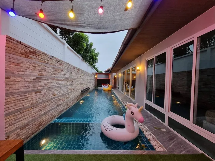 4 Bedroom Villa for rent in Huai Yai