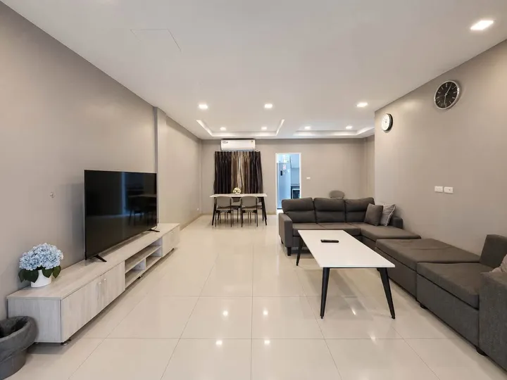 Photo from a listing at The Lake