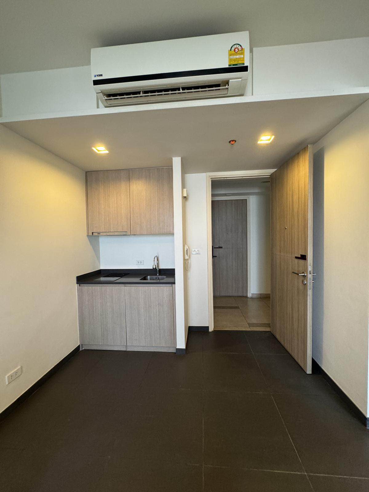 1 Bedroom Condo for sale at Unixx