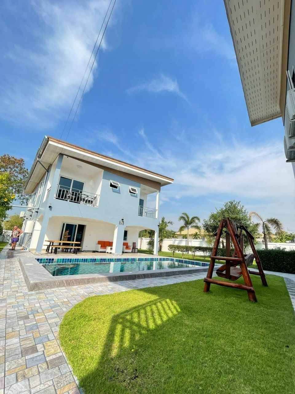 5 Bedroom House for rent in East Pattaya