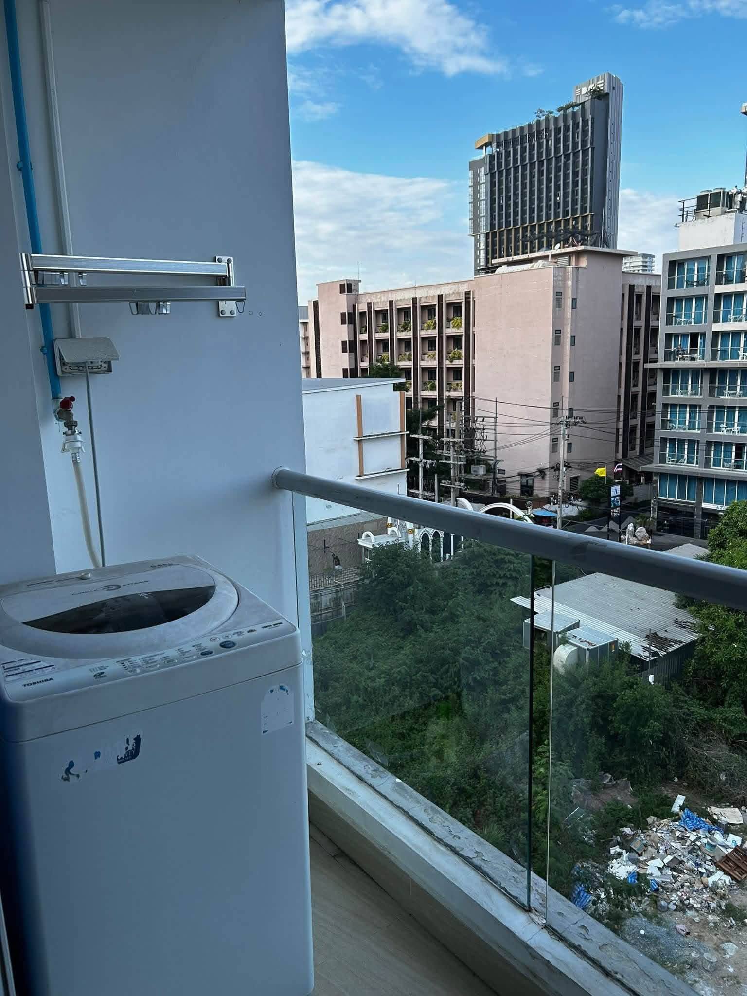 1 Bedroom Apartment for rent at Grand Avenue