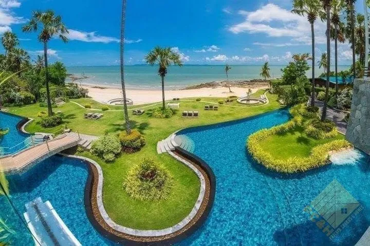 1 Bedroom Condo for sale at The Palm Wongamat
