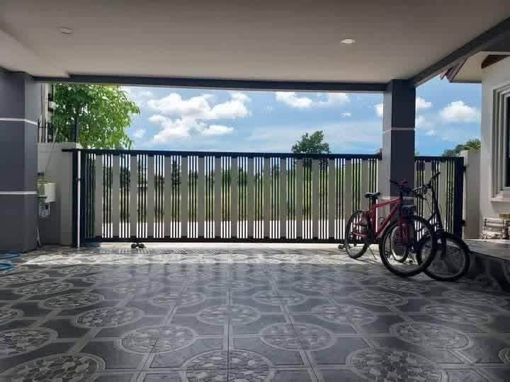 3 Bedroom House for sale in Mabprachan