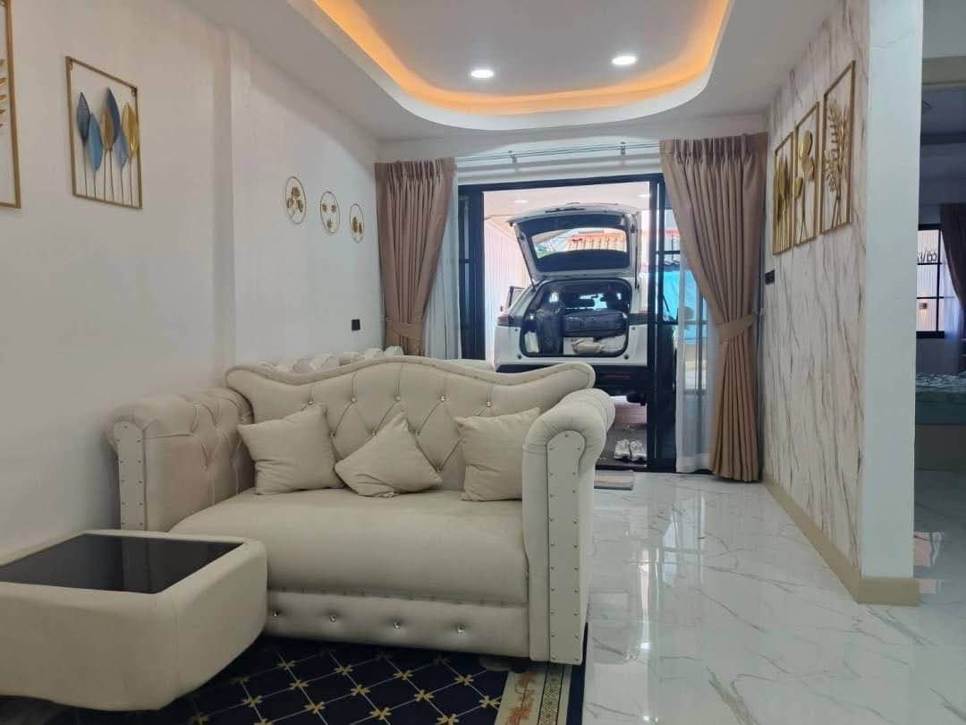 3 Bedroom Townhouse for rent in Central Pattaya