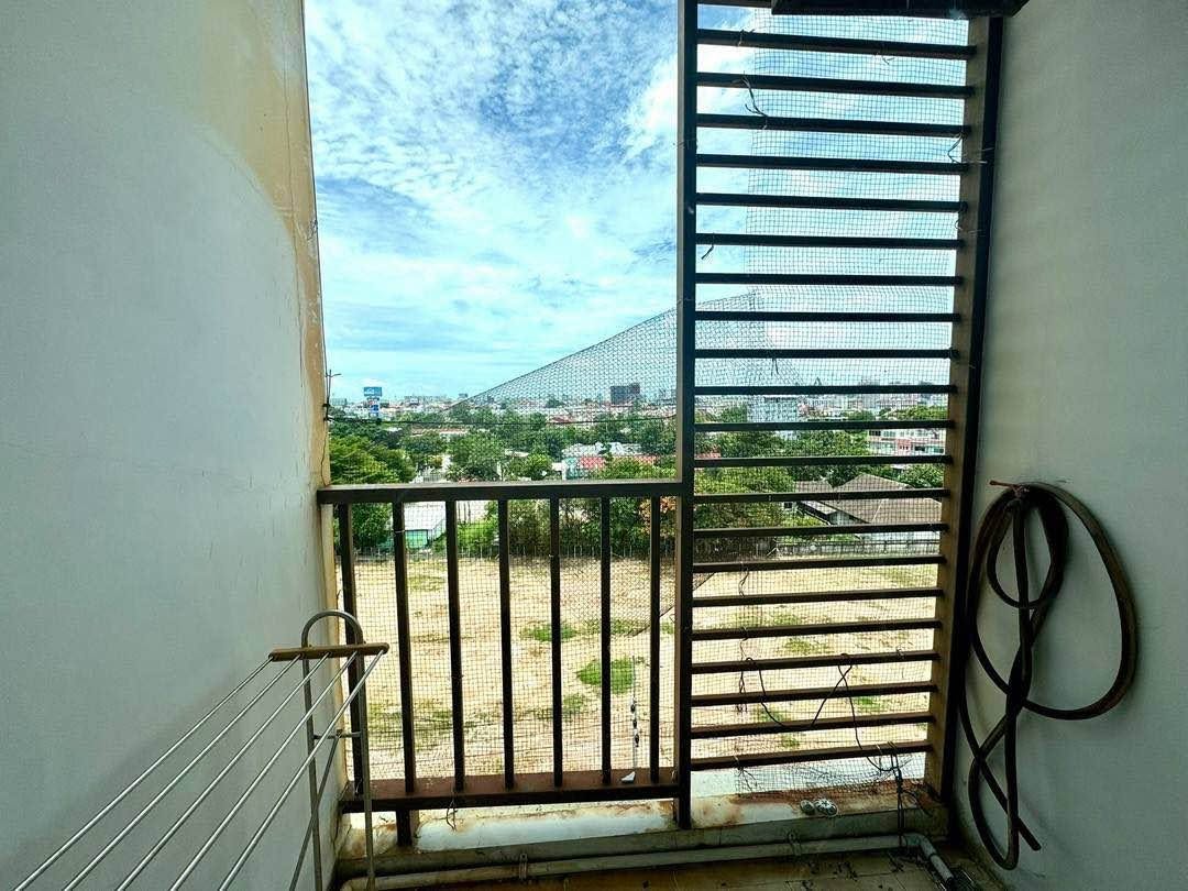 Studio for rent at The Trust Residence