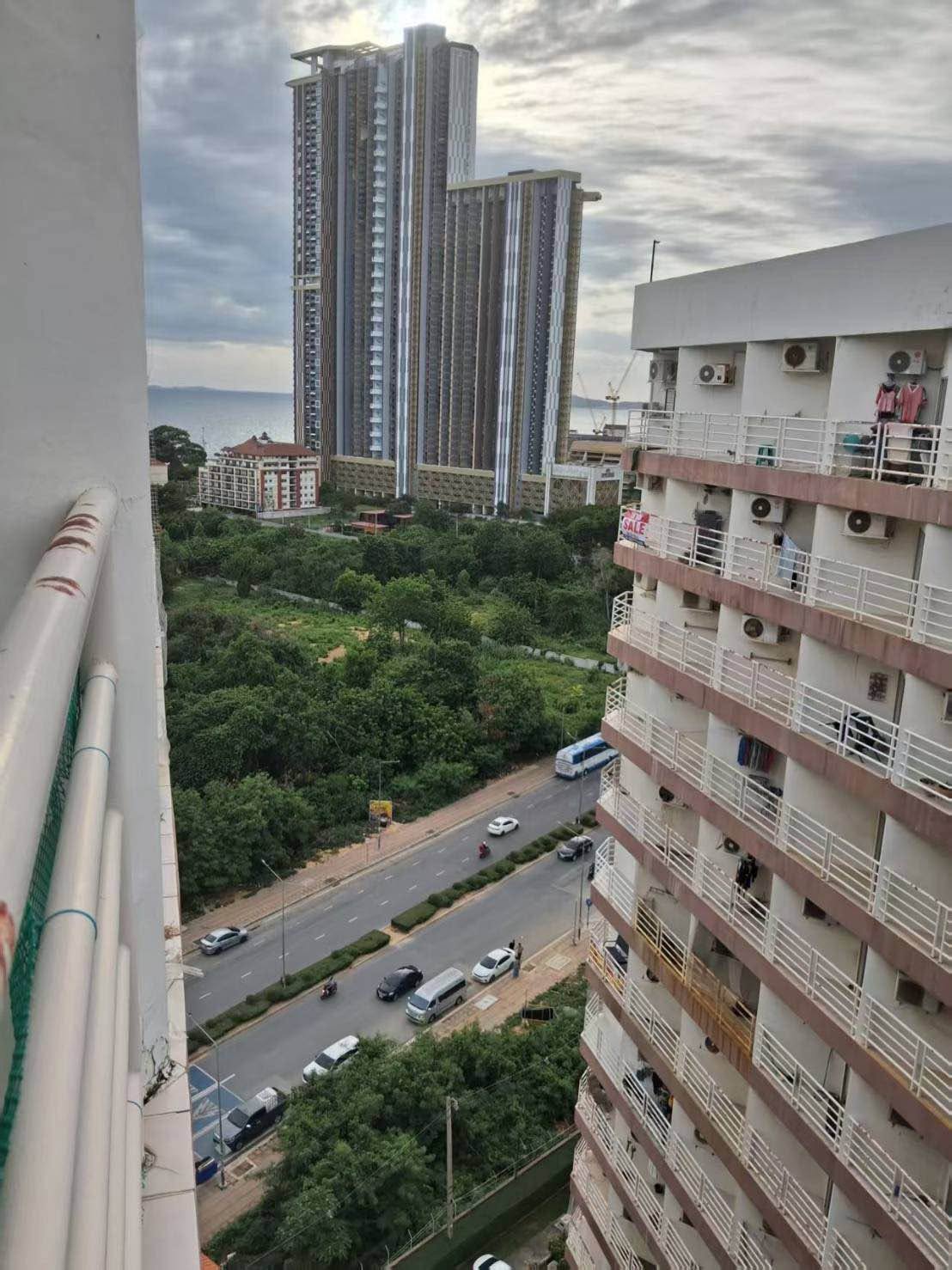 Studio for rent at Rimhad Jomtien S2