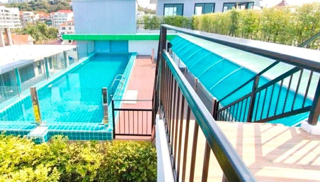 1 Bedroom Condo for sale at Estanan