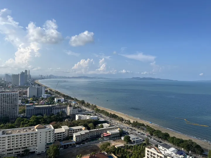 1 Bedroom Condo for rent at Copacabana