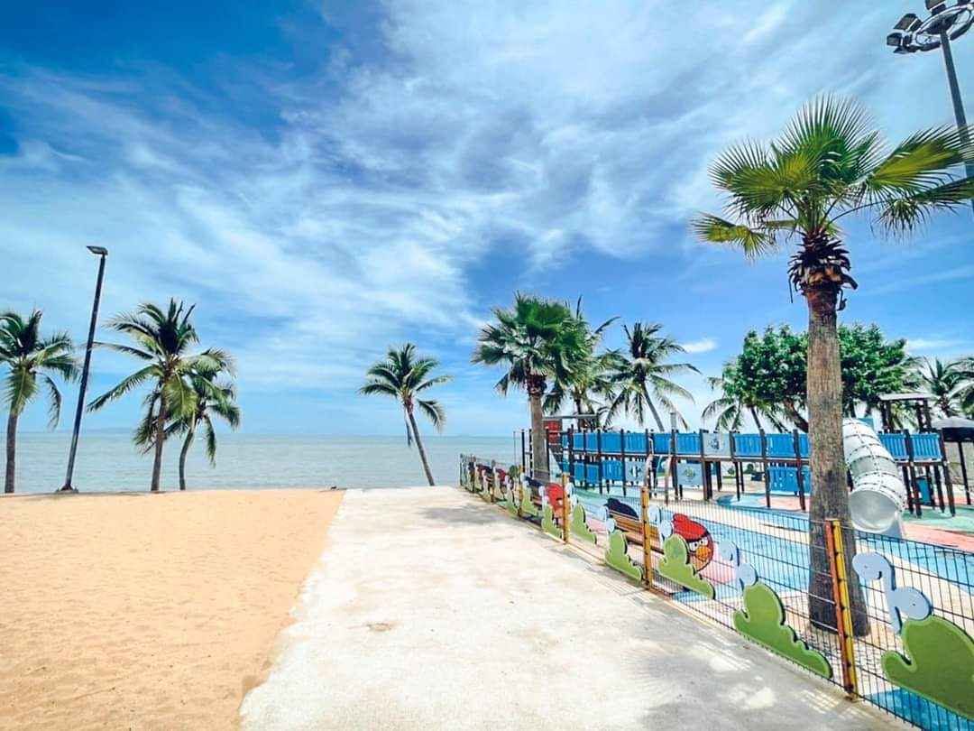 1 Bedroom Condo for sale at Arom Jomtien