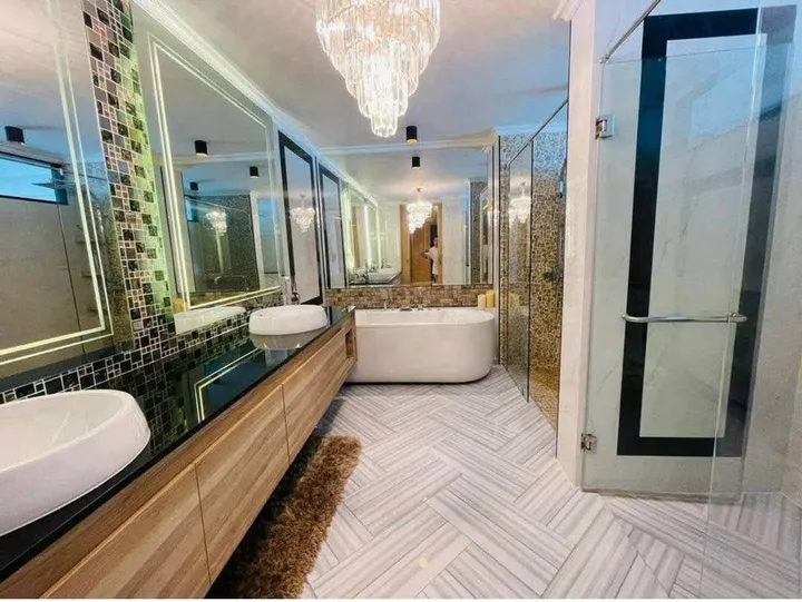 2 Bedroom Condo for sale at The Riviera Jomtien