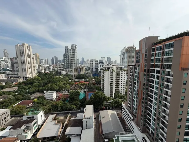 Photo from a listing at Noble State 39