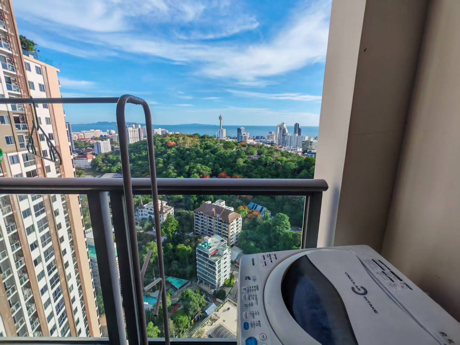 2 Bedroom Condo for rent at Unixx