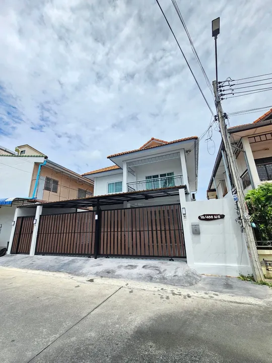 4 Bedroom House for sale in Noen Plub Wan