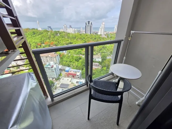 Photo from a listing at Unixx