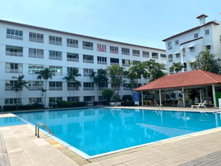 1 Bedroom Condo for sale at Baan Suan Lalana