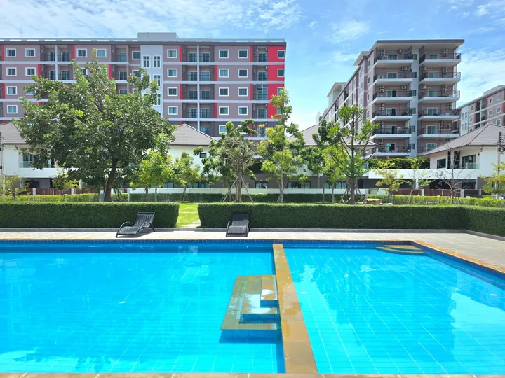 5 Bedroom House for sale in Bang Lamung