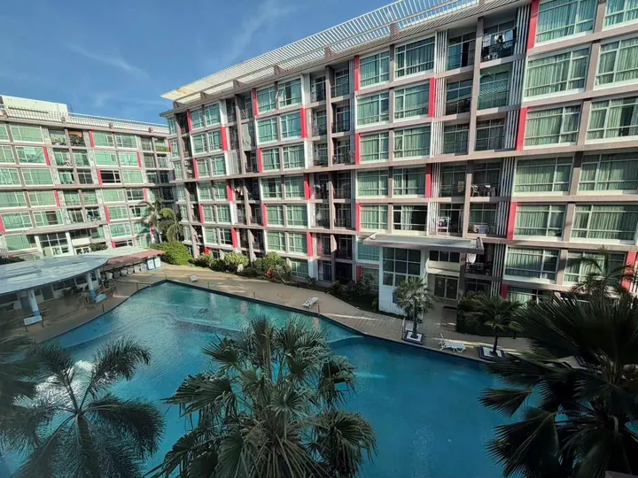 Photo from a listing at CC Condominium 1