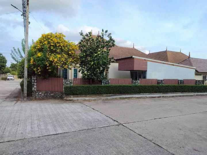 Photo from a listing at Supalai Ville
