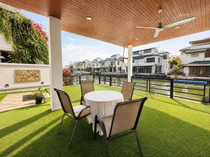 Photo from a listing at Sirisa 16 Village