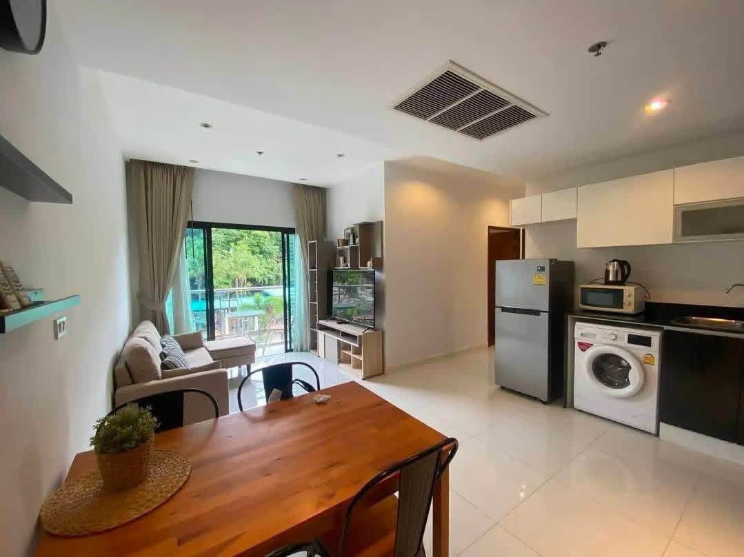 2 Bedroom Condo for rent in Pratumnak