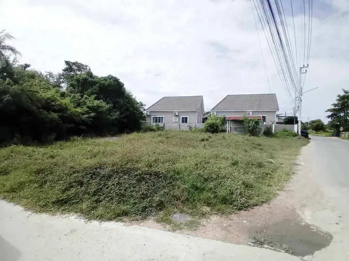 Land for sale in Pornprapanimit