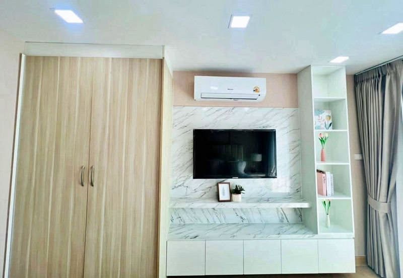 Studio for rent at Laguna Bay 1