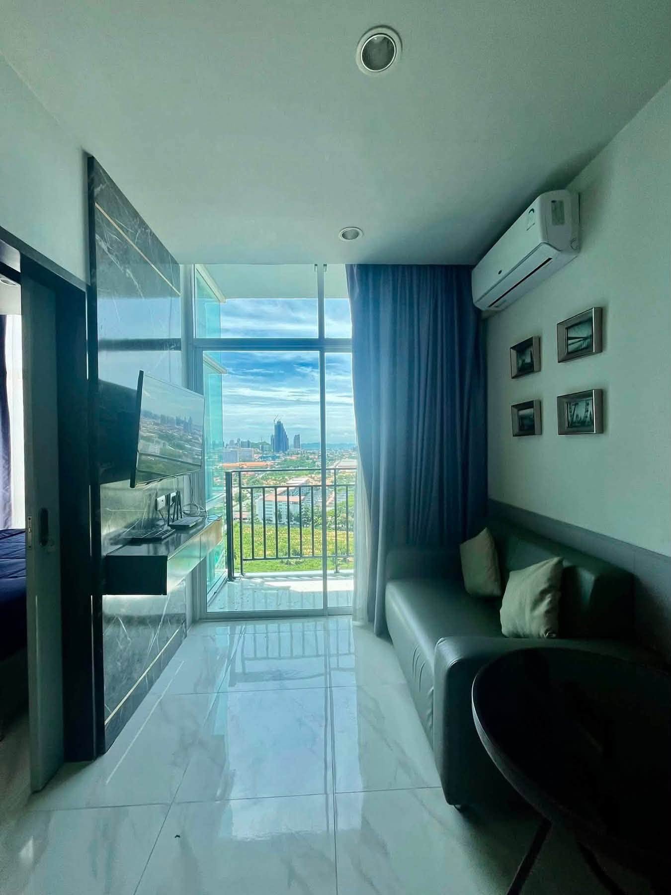 1 Bedroom Condo for rent at The Grand AD