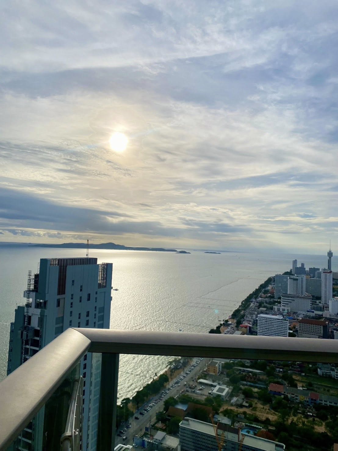 1 Bedroom Condo for rent at Copacabana