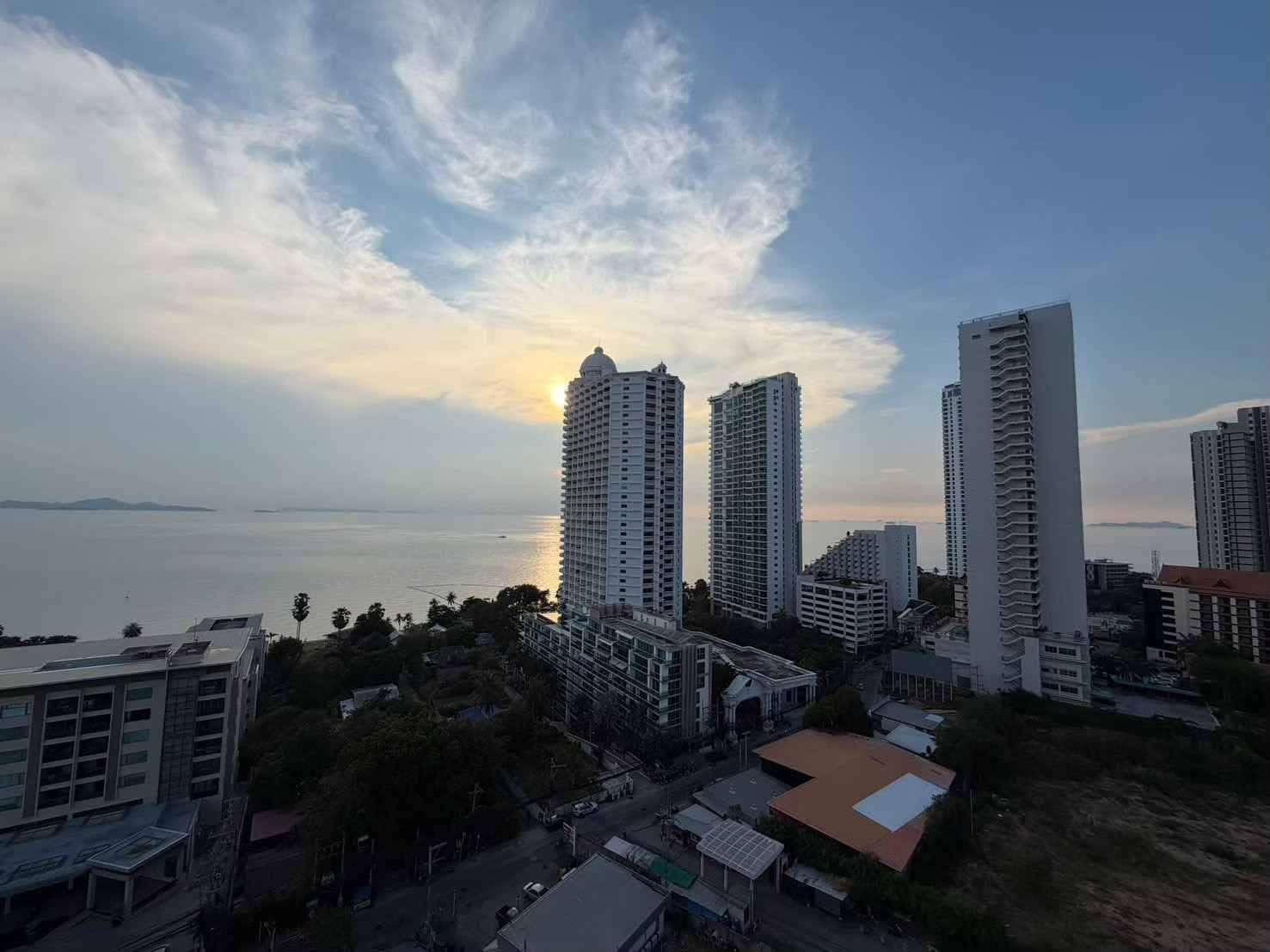 1 Bedroom Condo for rent at Riviera Wongamat