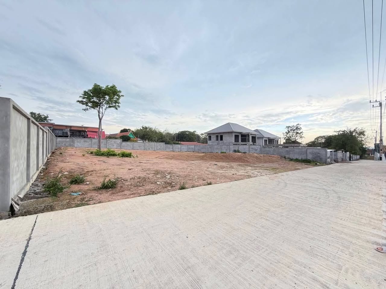 Land for sale in Khao Noi