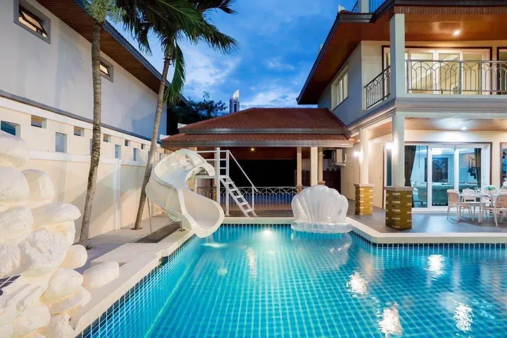 5 Bedroom Villa for rent in Jomtien