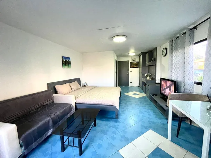 Photo from a listing at Sweet Condo 2
