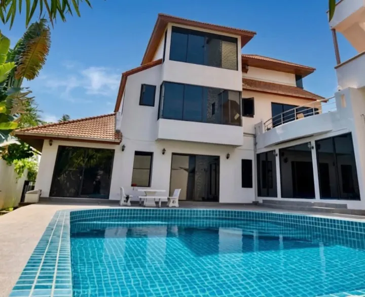 6 Bedroom Villa for rent at Paradise Villa 1