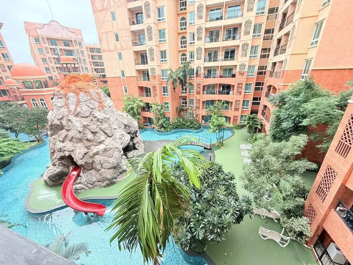 1 Bedroom Condo for rent at Seven Sea 1