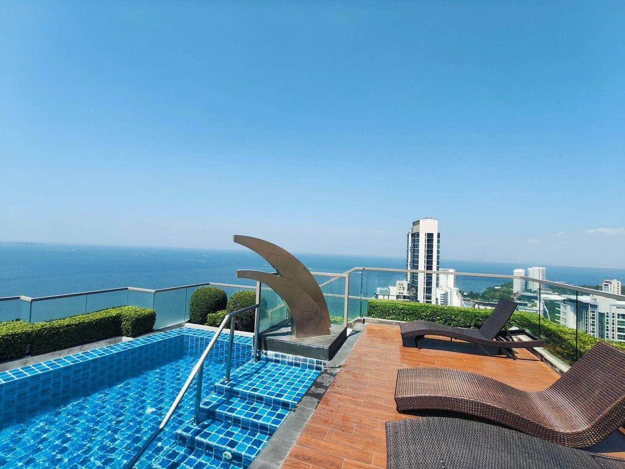 1 Bedroom Apartment for sale at The Peak Towers