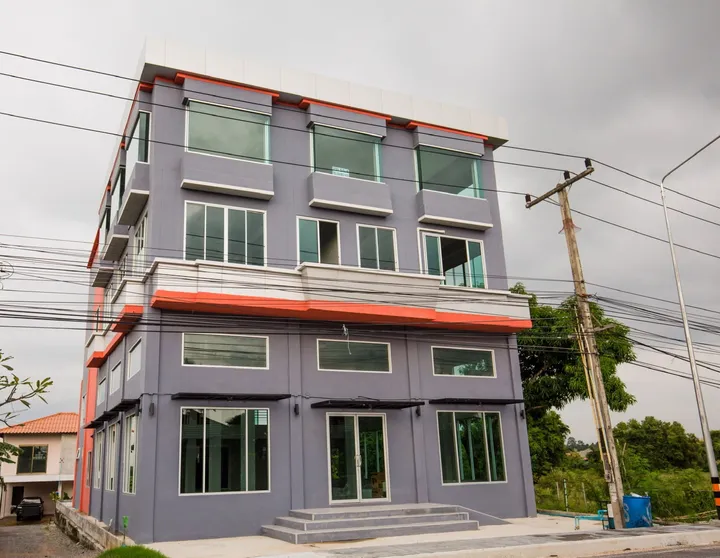 Commercial for sale in Huai Yai